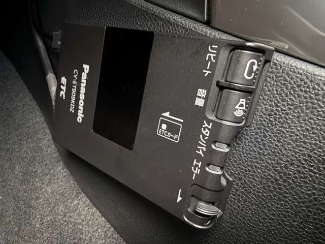ホンダ ＣＲ−Ｚ １．５ アルファ ブラックレーベル H24年 () 99