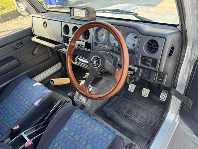 スズキ ジムニー ６６０ ワイルドウインド ４ＷＤ H8年 () 99