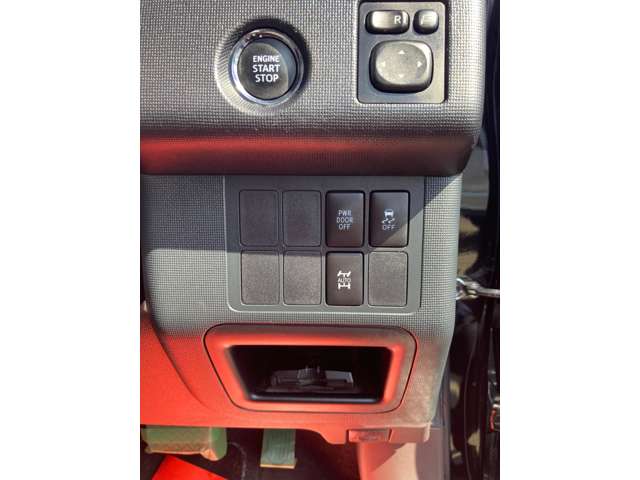 トヨタ スペイド １．５ Ｆ クイーン ４ＷＤ H29年 () 99