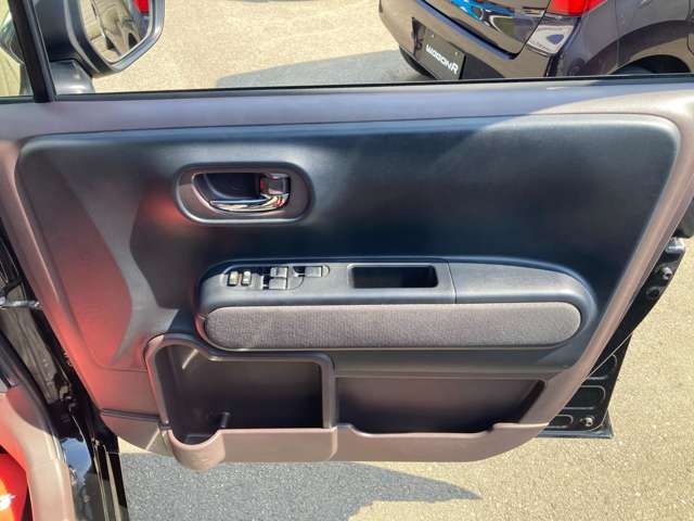 トヨタ スペイド １．５ Ｆ クイーン ４ＷＤ H29年 () 99