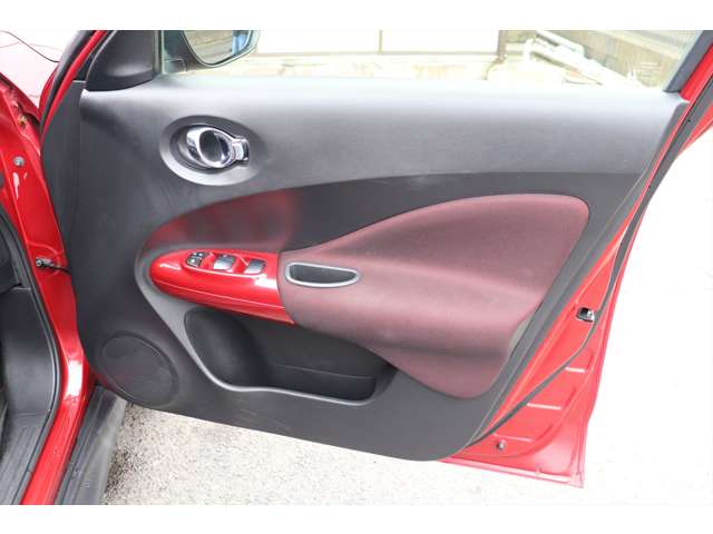 日産 ジューク １．５ １５ＲＸ タイプＶ H26年 () 99