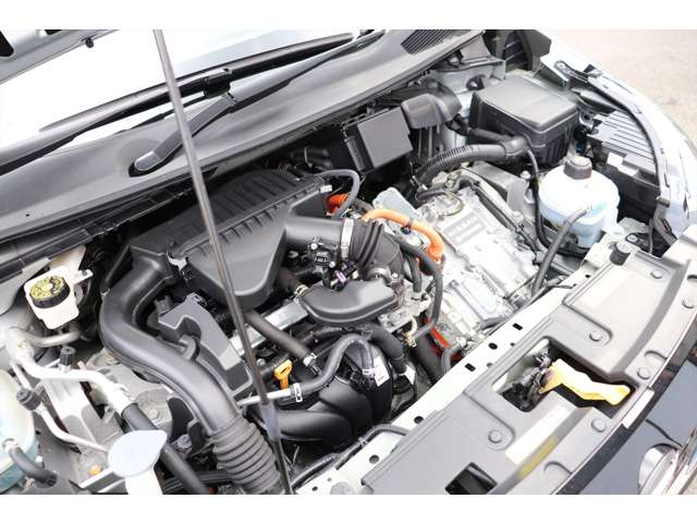 日産 ノート １．２ Ｓ ＦＯＵＲ ４ＷＤ R3年 () 99