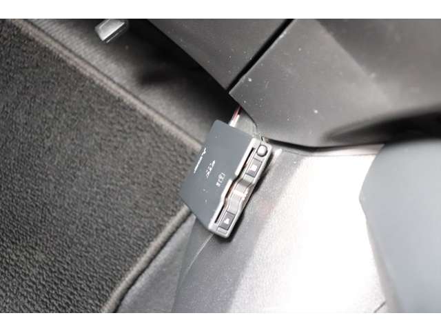 日産 ノート １．２ Ｓ ＦＯＵＲ ４ＷＤ R3年 () 99