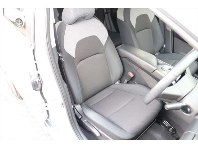 日産 ノート １．２ Ｓ ＦＯＵＲ ４ＷＤ R3年 () 99