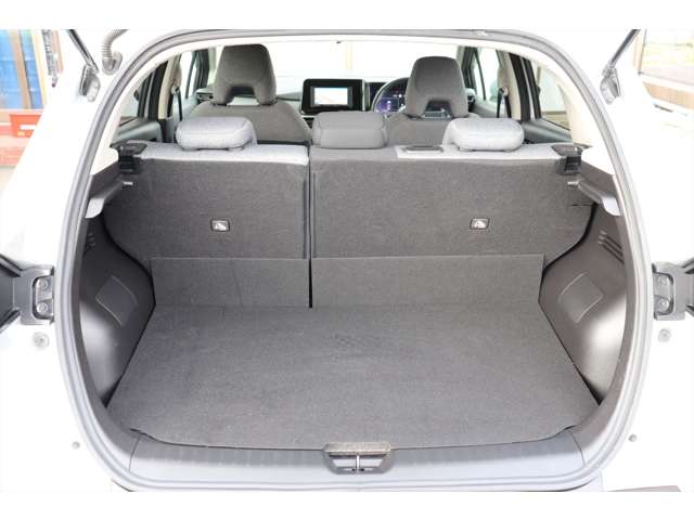 日産 ノート １．２ Ｓ ＦＯＵＲ ４ＷＤ R3年 () 99