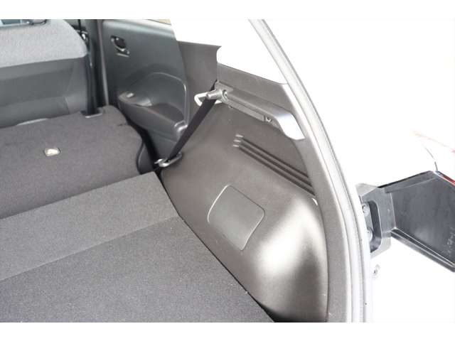 日産 ノート １．２ Ｓ ＦＯＵＲ ４ＷＤ R3年 () 99