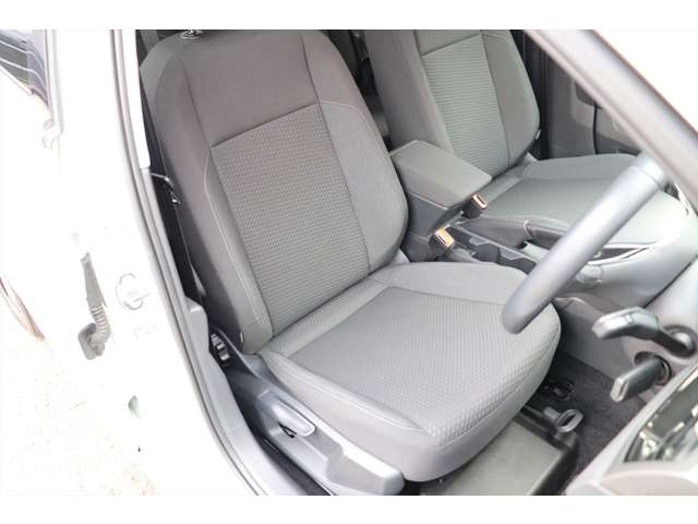 フォルクスワーゲン ポロ ＴＳＩ　コンフォートライン H30年 () 99
