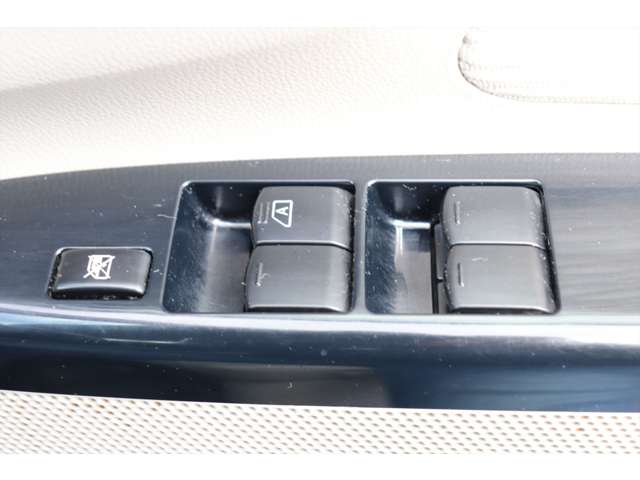 三菱 ｅＫワゴン ６６０ Ｇ ４ＷＤ H25年 () 99