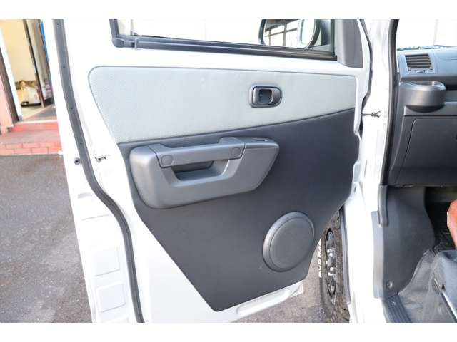 トヨタ タウンエースバン １．５ ＧＬ ４ＷＤ R4年 () 99