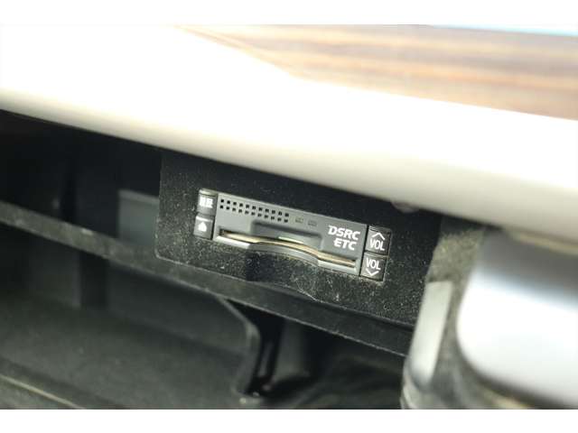 レクサス ＬＳハイブリッド ６００Ｈ バージョンＣ Ｉパッケージ ４ＷＤ H25年 () 99