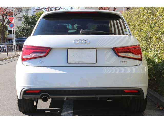 アウディ Ａ１　スポーツバック １．０　ＴＦＳＩ H27年 (関東) 99