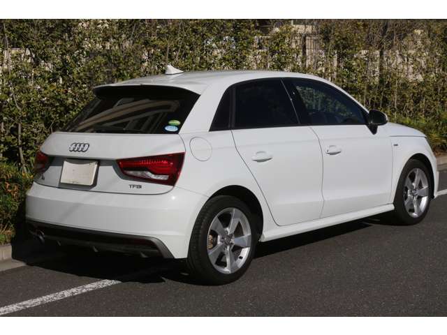 アウディ Ａ１　スポーツバック １．０　ＴＦＳＩ H27年 (関東) 99