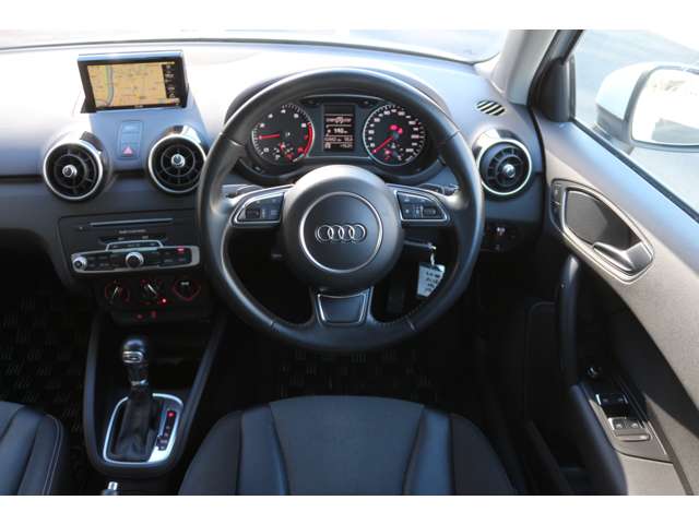 アウディ Ａ１　スポーツバック １．０　ＴＦＳＩ H27年 (関東) 99