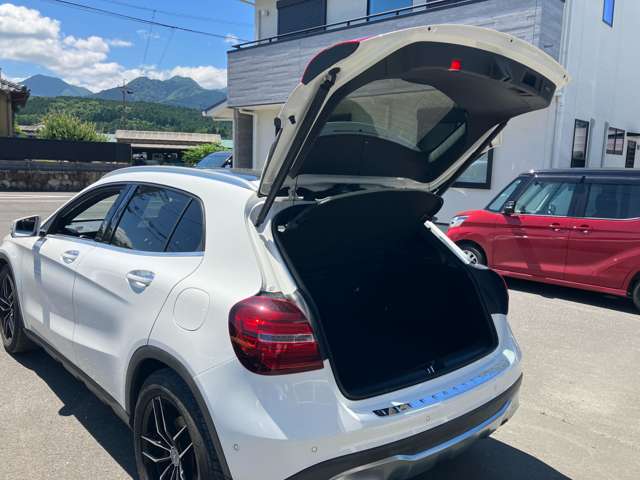 メルセデスベンツ ＧＬＡクラス ＧＬＡ２２０ ４マチック ４ＷＤ R1年 () 99