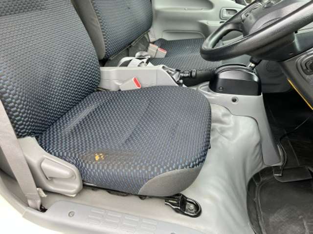日野自動車 デュトロ ４．０ＤＴ R4年 (東海) 99