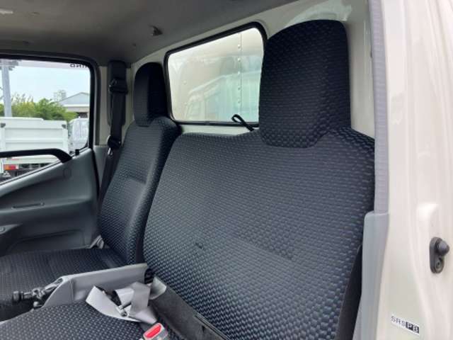 日野自動車 デュトロ ４．０ＤＴ R4年 (東海) 99