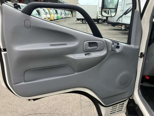 日野自動車 デュトロ ４．０ＤＴ R4年 (東海) 99