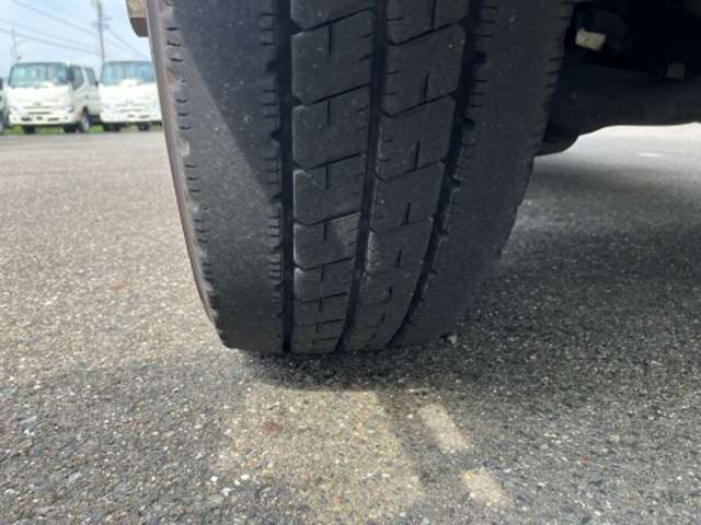 日野自動車 デュトロ ４．０ＤＴ R4年 (東海) 99
