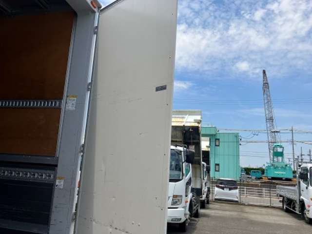 日野自動車 レンジャー アルミウイング R3年 (東海) 99