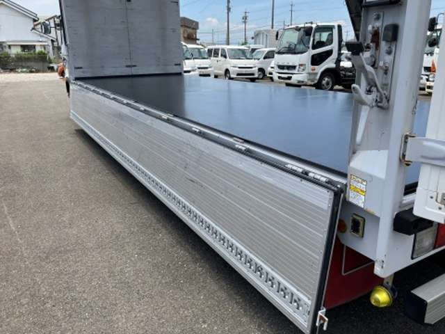 日野自動車 レンジャー アルミウイング R3年 (東海) 99