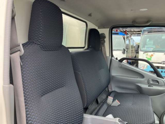 日野自動車 デュトロ ４．０ＤＴ R4年 (東海) 99