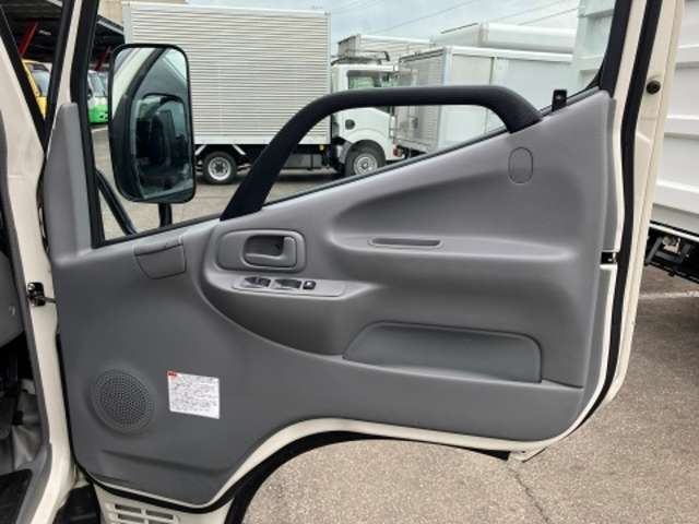 日野自動車 デュトロ ４．０ＤＴ R4年 (東海) 99