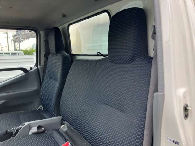 日野自動車 デュトロ ４．０ＤＴ R4年 (東海) 99