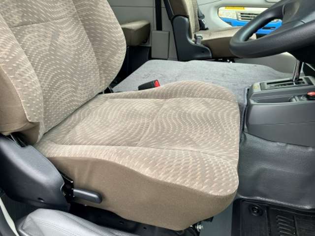 トヨタ コースター ３．０ＤＴ R8年 (東海) 99