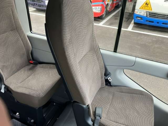 トヨタ コースター ３．０ＤＴ R8年 (東海) 99