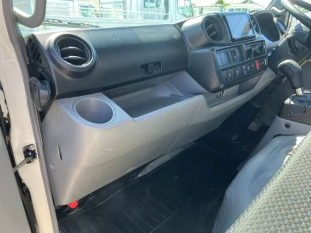 日野自動車 デュトロ ４．０ＤＴ R4年 (東海) 99