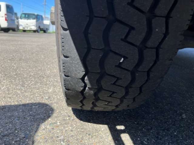 日野自動車 デュトロ ４．０ＤＴ R4年 (東海) 99