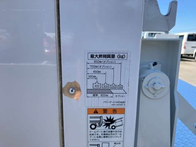 三菱フソウ キャンター ３．０ 全低床 ディーゼルターボ ４ＷＤ H28年 (東海) 99