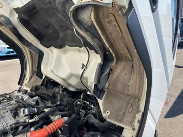 三菱フソウ キャンター ３．０ 全低床 ディーゼルターボ ４ＷＤ H28年 (東海) 99