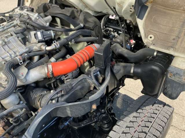 三菱フソウ キャンター ３．０ 全低床 ディーゼルターボ ４ＷＤ H28年 (東海) 99