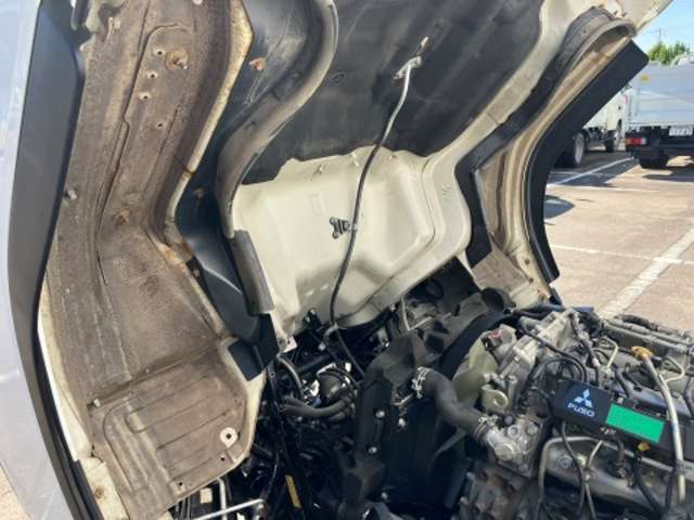三菱フソウ キャンター ３．０ 全低床 ディーゼルターボ ４ＷＤ H28年 (東海) 99