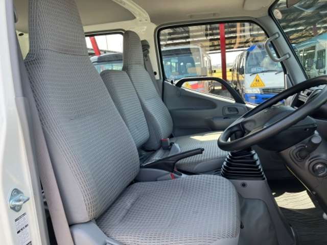 トヨタ ダイナ ４．０ＤＴ H28年 (東海) 99