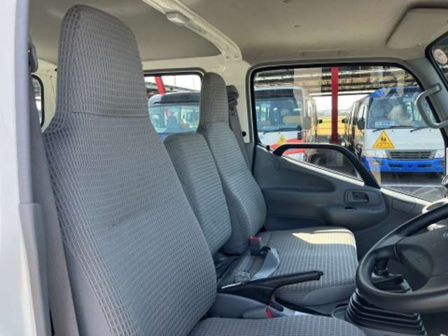 トヨタ ダイナ ４．０ＤＴ H28年 (東海) 99