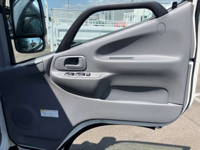 トヨタ ダイナ ４．０ＤＴ H28年 (東海) 99