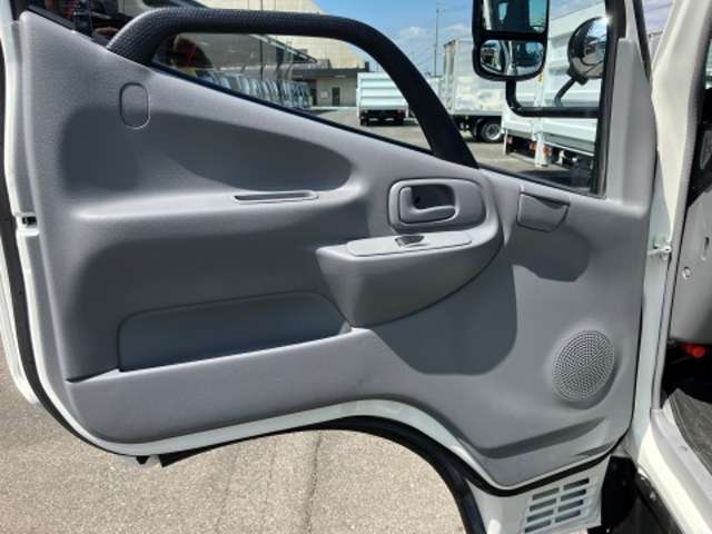トヨタ ダイナ ４．０ＤＴ H28年 (東海) 99
