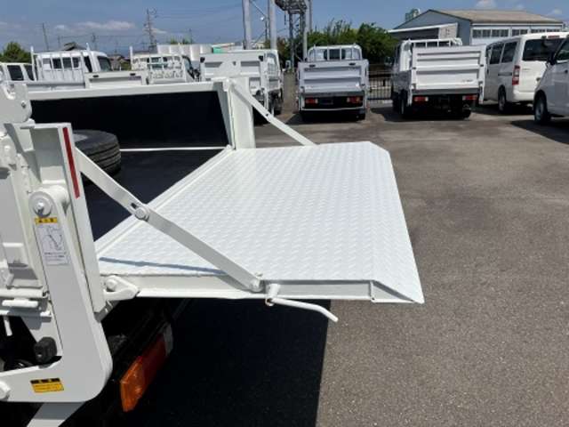 トヨタ ダイナ ４．０ＤＴ H28年 (東海) 99