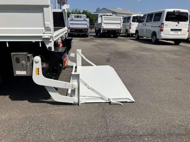 トヨタ ダイナ ４．０ＤＴ H28年 (東海) 99