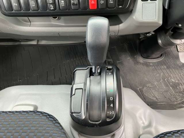 日野自動車 デュトロ ４．０ＤＴ R4年 (東海) 99