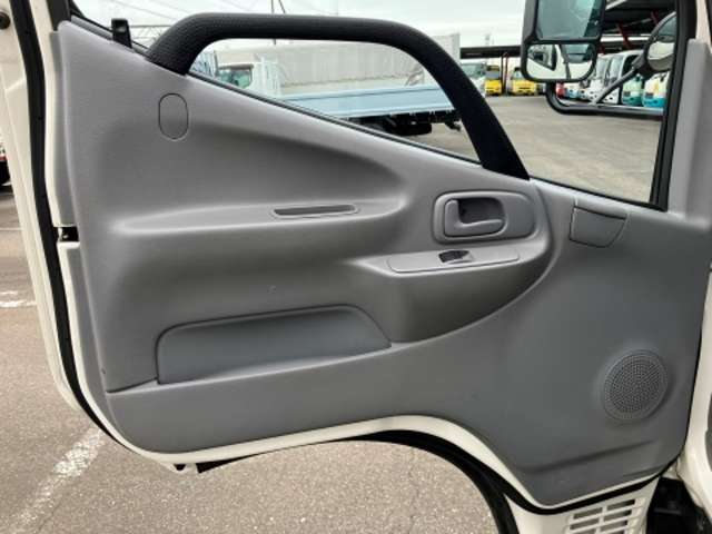 日野自動車 デュトロ ４．０ＤＴ R4年 (東海) 99