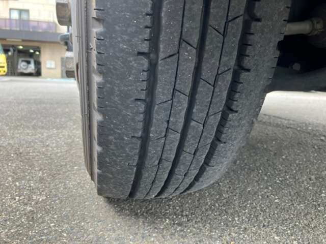 日野自動車 デュトロ ４．０ＤＴ R4年 (東海) 99