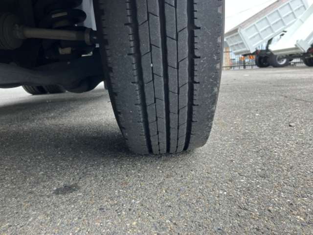 日野自動車 デュトロ ４．０ＤＴ R4年 (東海) 99