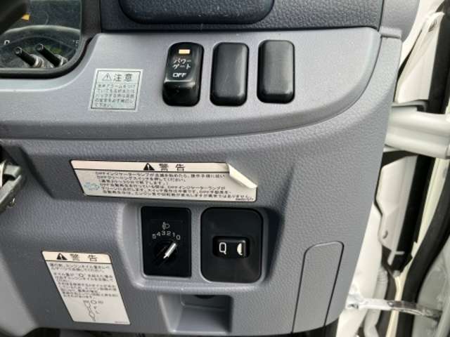 三菱フソウ キャンター ３．０ＤＴ H25年 (東海) 99