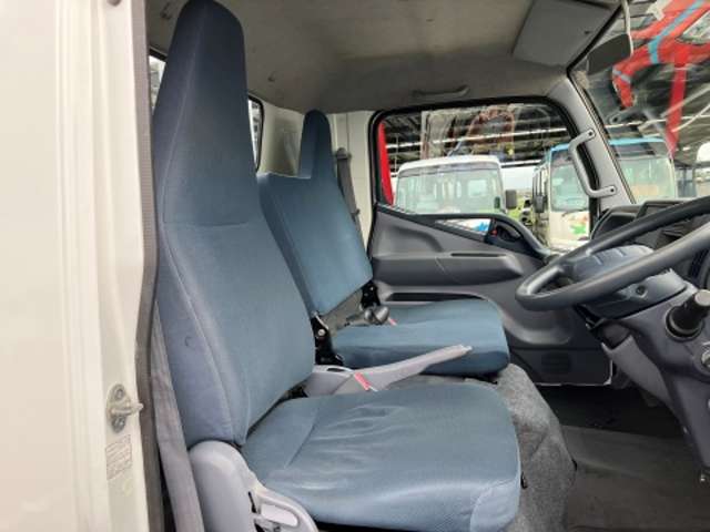 三菱フソウ キャンター ３．０ＤＴ H25年 (東海) 99