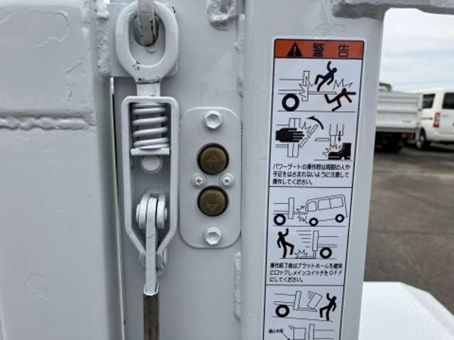 三菱フソウ キャンター ３．０ＤＴ H25年 (東海) 99