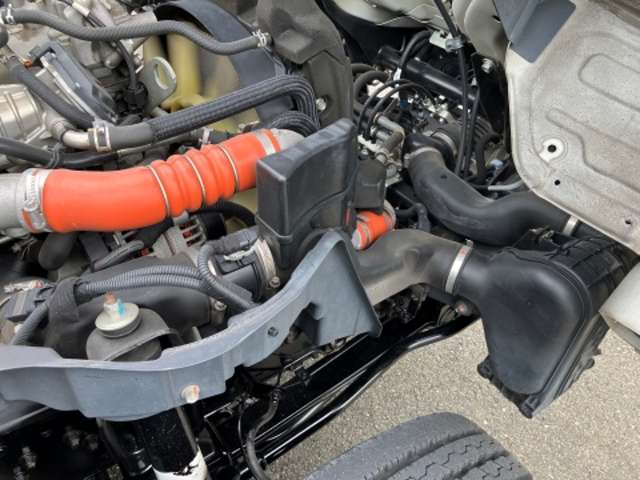 三菱フソウ キャンター ３．０ 全低床 ディーゼルターボ H26年 (東海) 99