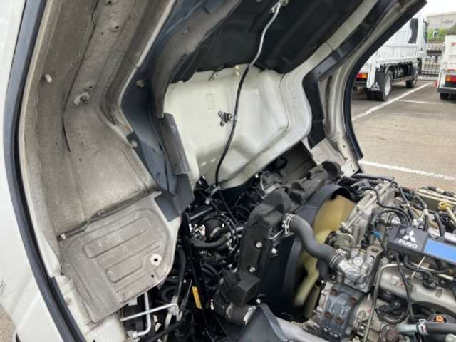 三菱フソウ キャンター ３．０ 全低床 ディーゼルターボ H26年 (東海) 99
